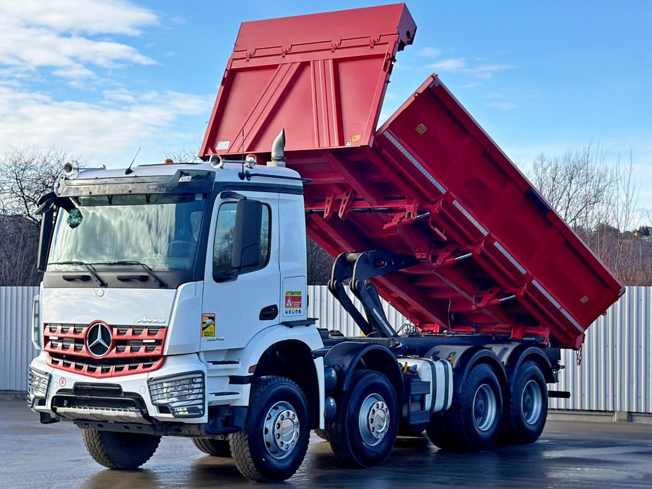 Mercedes-Benz AROCS 3246* KIPPER 6,00 m + BORDMATIC / 8x4 *TOP - Truk jungkit: gambar 5 Mercedes-Benz AROCS 3246* KIPPER 6,00 m + BORDMATIC / 8x4 *TOP - Truk jungkit: gambar 5
