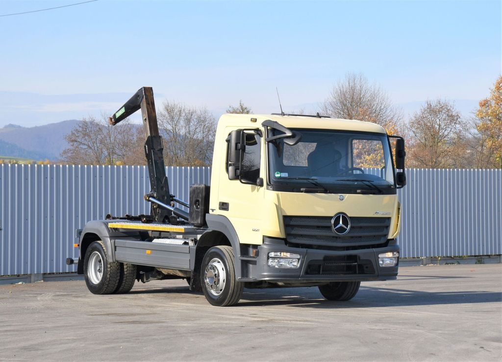 Mercedes-Benz ATEGO 1221 * ABROLLKIPPER * TOPZUSTAND - Hook lift, Truk derek: gambar 1 Mercedes-Benz ATEGO 1221 * ABROLLKIPPER * TOPZUSTAND - Hook lift, Truk derek: gambar 1