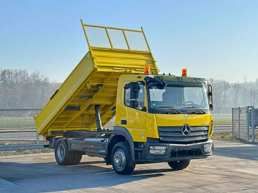 Mercedes-Benz ATEGO 1223 * KIPPER 4,20m * TOPZUSTAND Mercedes-Benz ATEGO 1223 * KIPPER 4,20m * TOPZUSTAND - Truk jungkit, Truk derek: gambar 1 Mercedes-Benz ATEGO 1223 * KIPPER 4,20m * TOPZUSTAND Mercedes-Benz ATEGO 1223 * KIPPER 4,20m * TOPZUSTAND - Truk jungkit, Truk derek: gambar 1