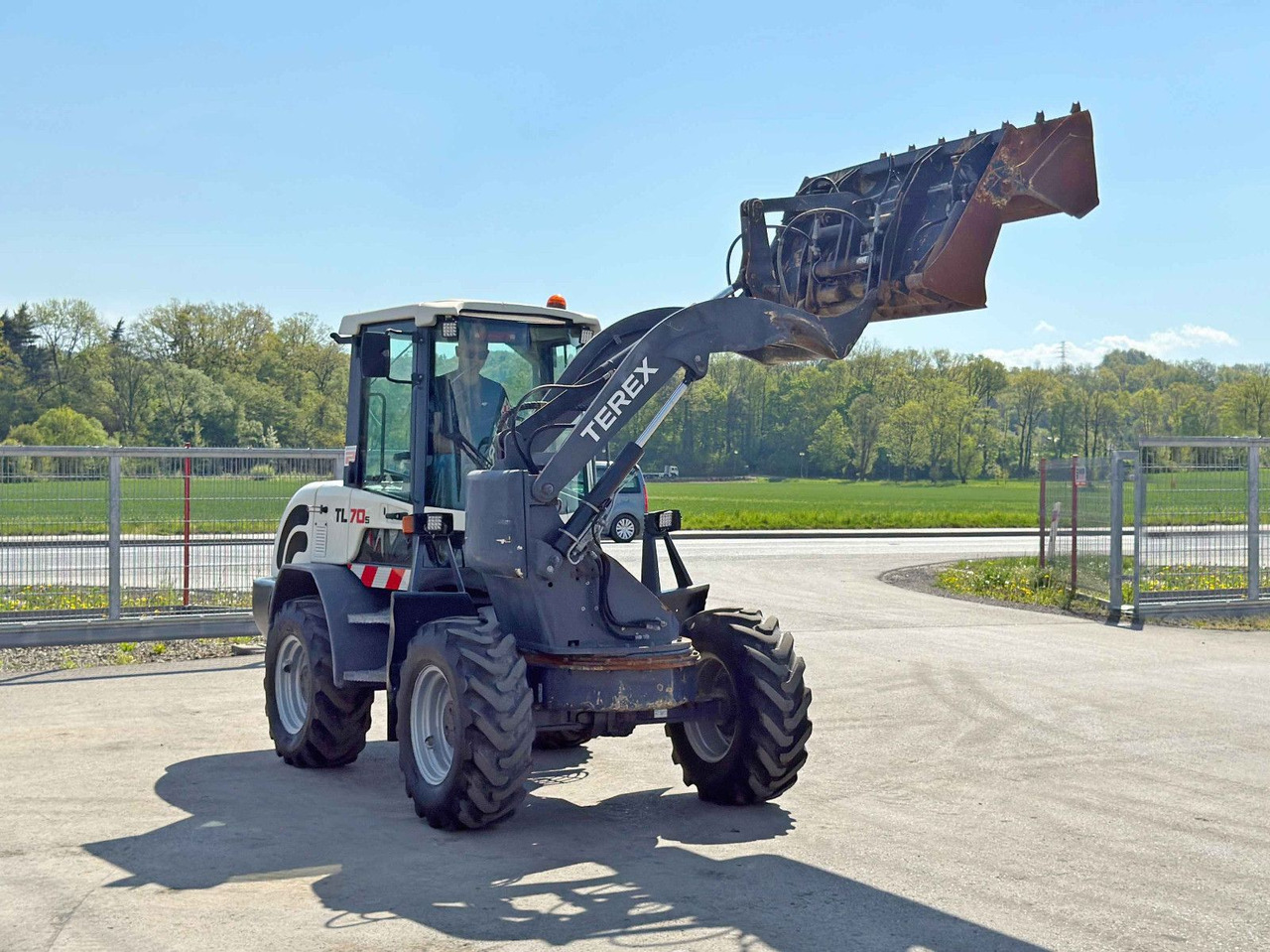 Neuson WACKER WL 50 * TOPZUSTAND Terex TL 70 s * RADLADER * 4x4 * TOPZUSTAND - Wheel loader: gambar 3 Neuson WACKER WL 50 * TOPZUSTAND Terex TL 70 s * RADLADER * 4x4 * TOPZUSTAND - Wheel loader: gambar 3