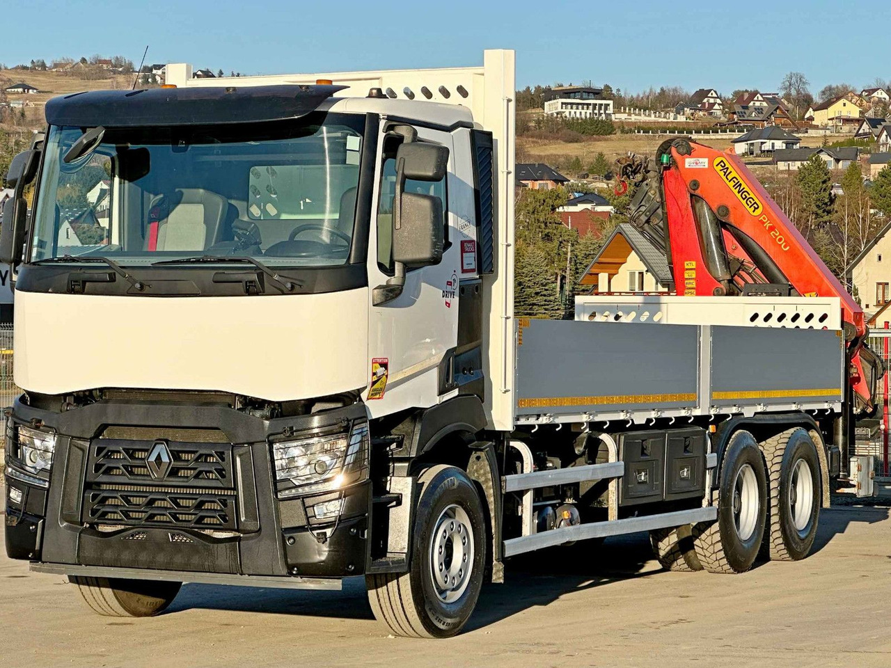 Renault C 380 *PRITSCHE 6,80m * PK 20001 - KC + FUNK*6x4 - Truk derek, Truk flatbed: gambar 4 Renault C 380 *PRITSCHE 6,80m * PK 20001 - KC + FUNK*6x4 - Truk derek, Truk flatbed: gambar 4