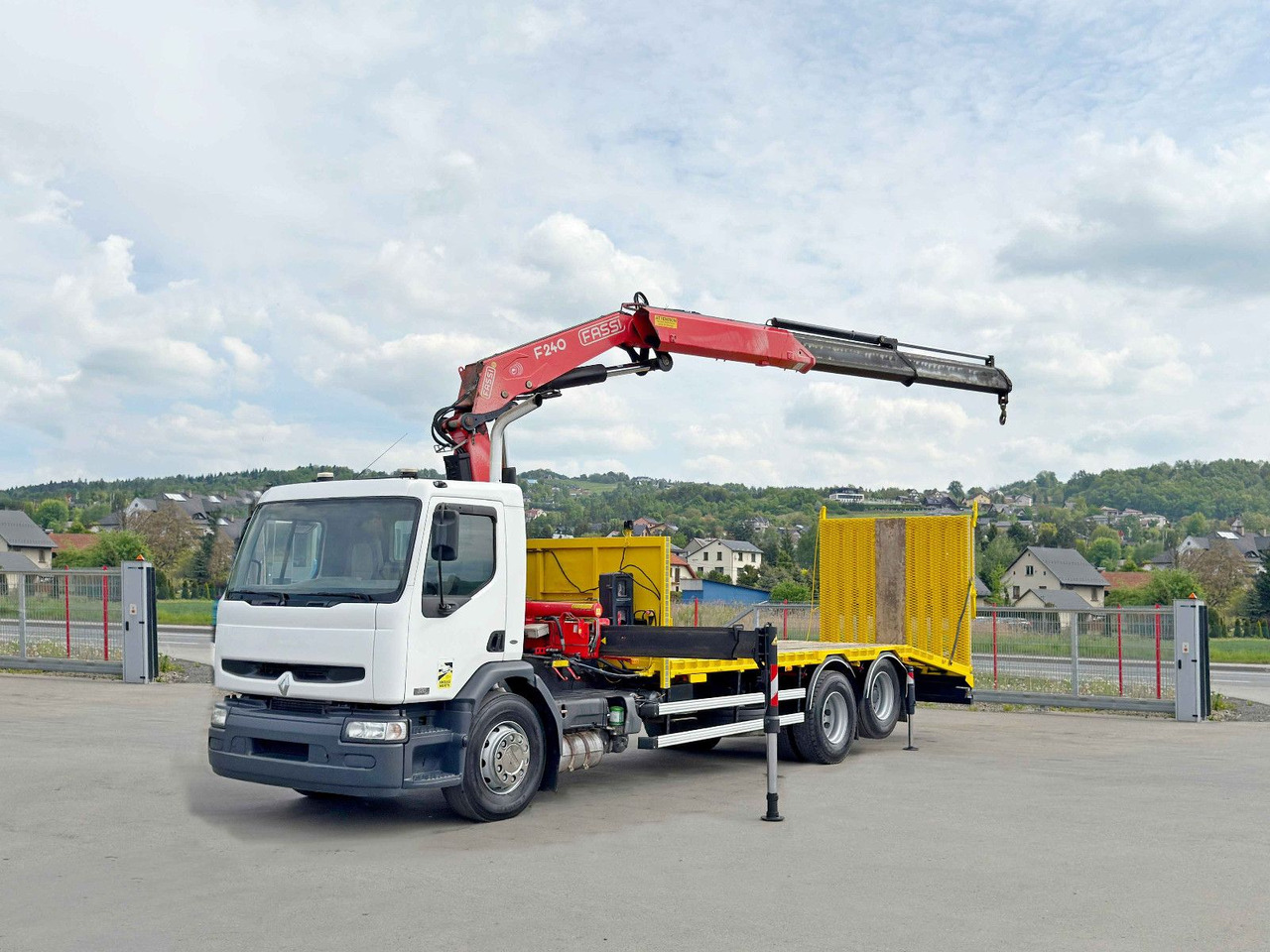 Renault PREMIUM 320 * FASSI F240B.22 + FUNK* TOP - Mobil derek: gambar 2 Renault PREMIUM 320 * FASSI F240B.22 + FUNK* TOP - Mobil derek: gambar 2