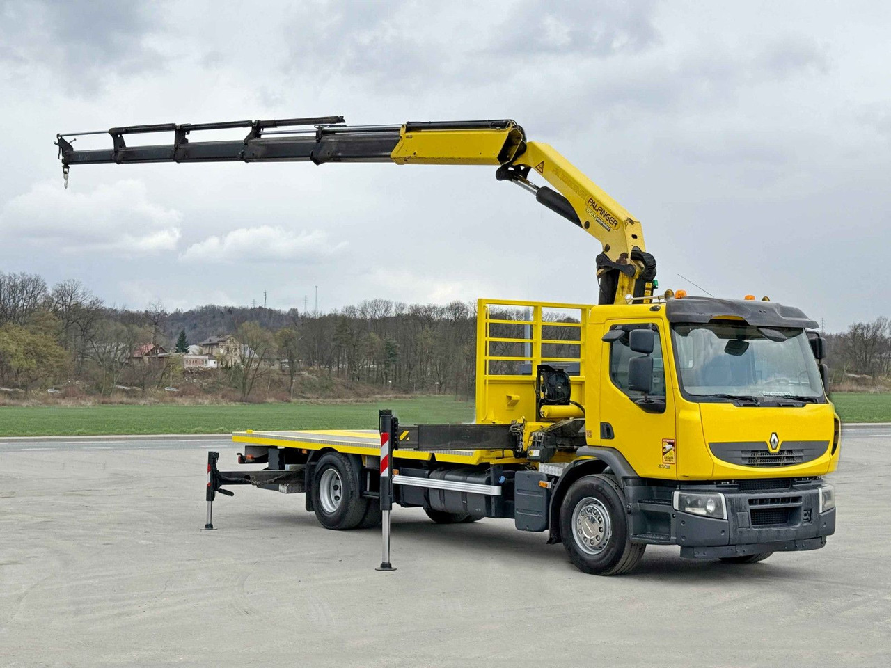 Renault PREMIUM 430 DXI* PK 27002/FUNK * TOPZUSTAND Renault PREMIUM 430 DXI* PK 33002 EH/FUNK * TOPZUSTAND - Truk derek, Truk flatbed: gambar 2 Renault PREMIUM 430 DXI* PK 27002/FUNK * TOPZUSTAND Renault PREMIUM 430 DXI* PK 33002 EH/FUNK * TOPZUSTAND - Truk derek, Truk flatbed: gambar 2