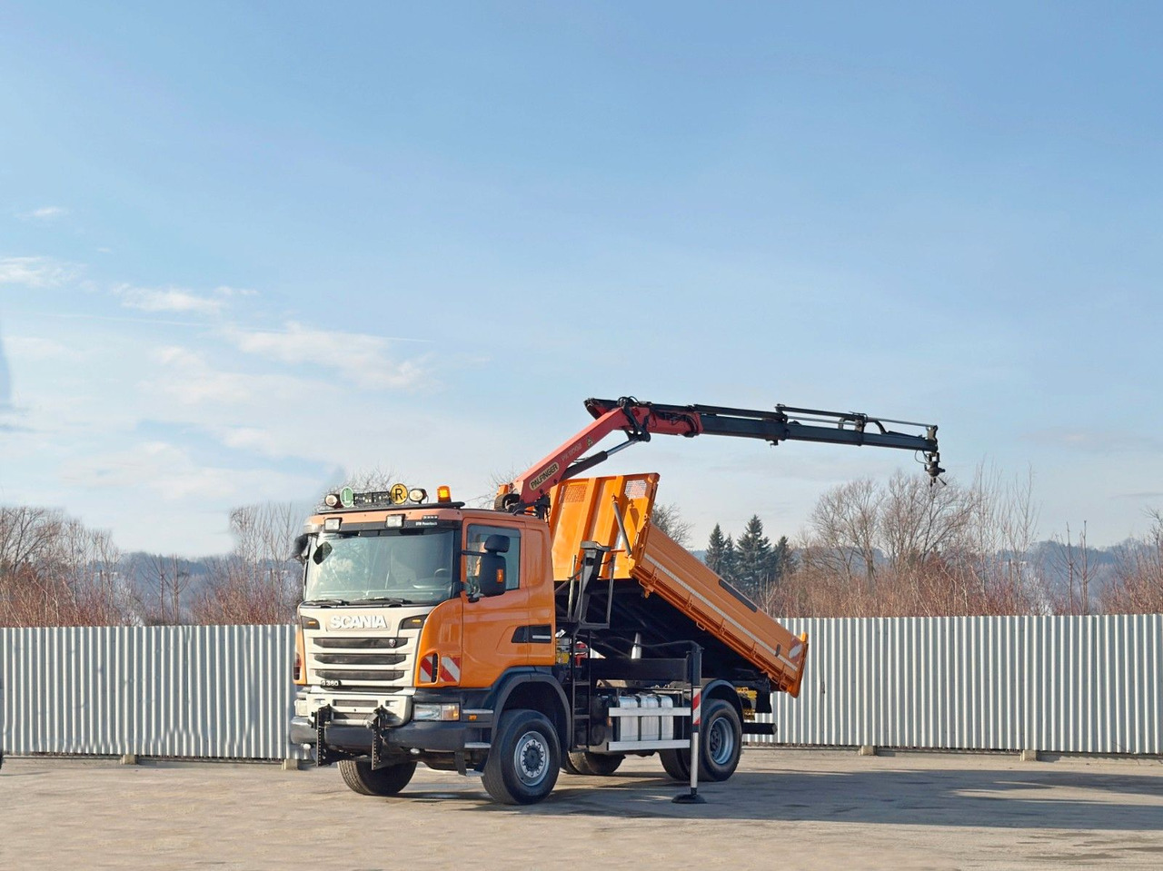 Scania G 360 * KIPPER 4,15m * PALFINGER PK 11002/ 4x4 - Truk derek: gambar 2 Scania G 360 * KIPPER 4,15m * PALFINGER PK 11002/ 4x4 - Truk derek: gambar 2