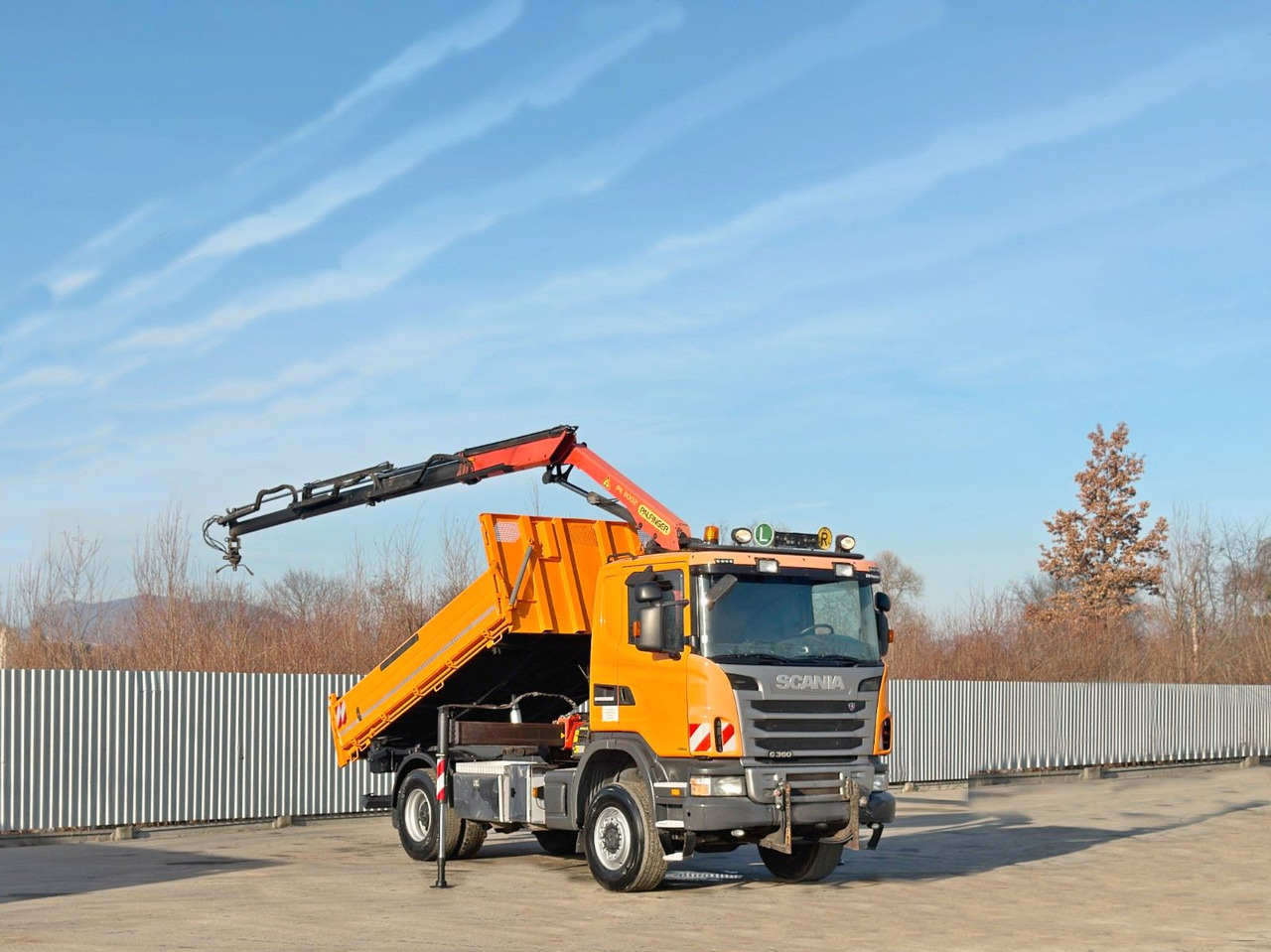 Scania G 360 * KIPPER 4,15m * PALFINGER PK 11002/ 4x4 - Truk derek: gambar 2 Scania G 360 * KIPPER 4,15m * PALFINGER PK 11002/ 4x4 - Truk derek: gambar 2