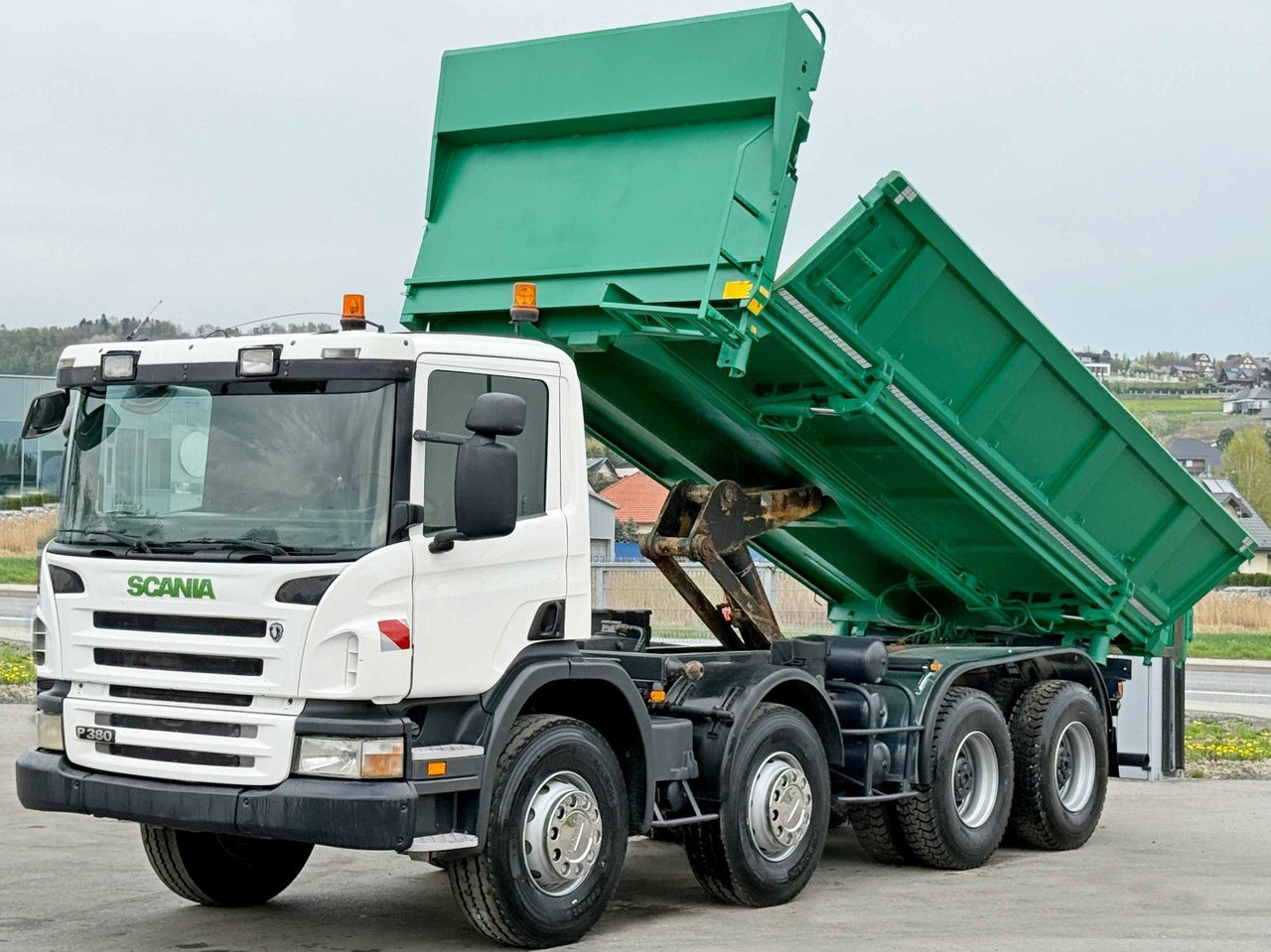Scania P 380 Kipper 5,70m + BORDMATIC* 8x4 - Truk jungkit: gambar 3 Scania P 380 Kipper 5,70m + BORDMATIC* 8x4 - Truk jungkit: gambar 3