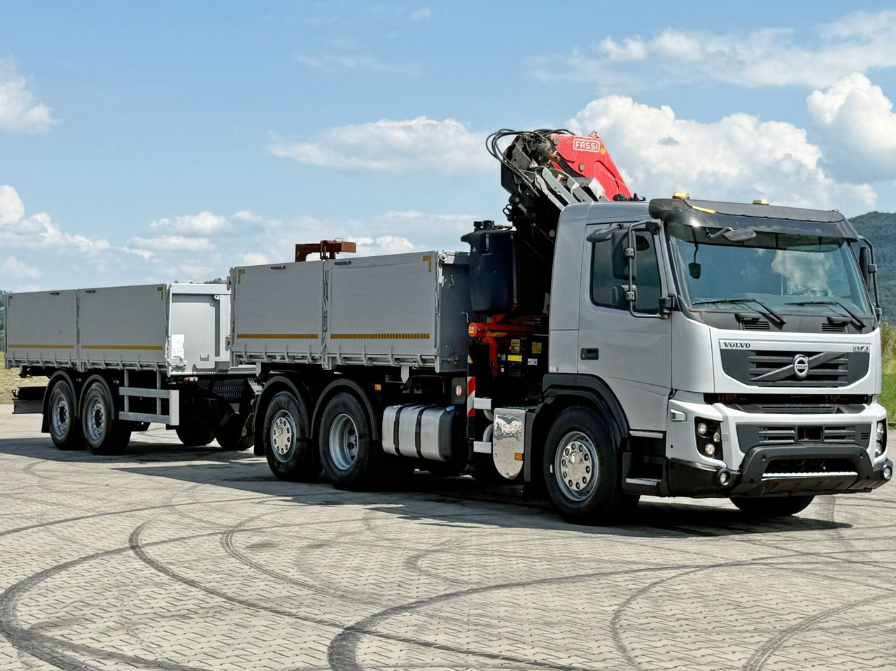 Volvo FMX 420* FASSI F275.2.25 + FUNK + Anhänger / TOP - Truk jungkit, Truk derek: gambar 4 Volvo FMX 420* FASSI F275.2.25 + FUNK + Anhänger / TOP - Truk jungkit, Truk derek: gambar 4