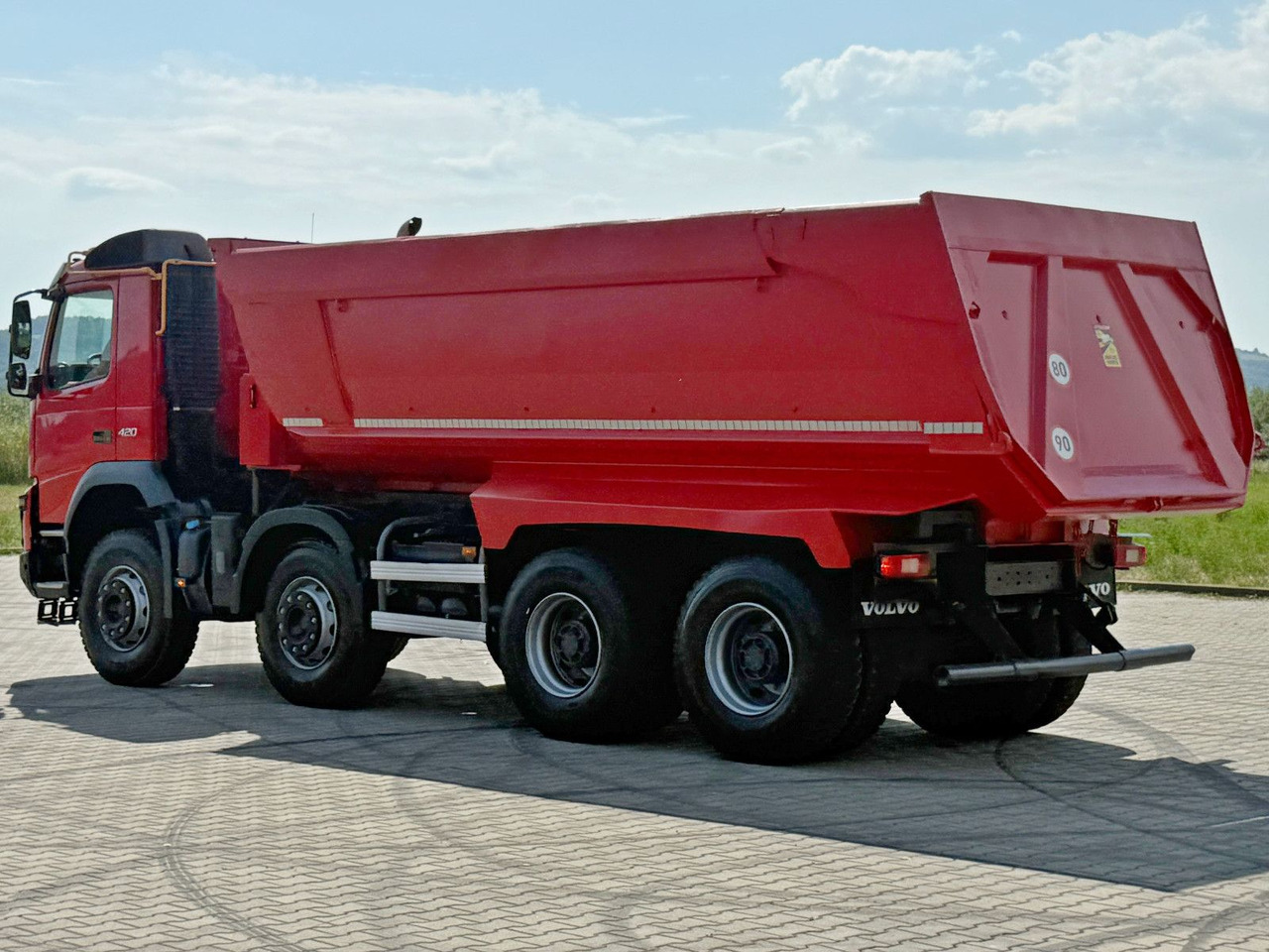 Volvo FMX 420 Kipper * TOPZUSTAND / 8x4 ! - Truk jungkit: gambar 5 Volvo FMX 420 Kipper * TOPZUSTAND / 8x4 ! - Truk jungkit: gambar 5