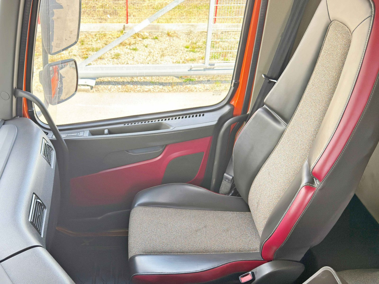 Truk derek Volvo FMX 450 Abschleppwagen 6,70 m *EFFER 175/4S*FUNK: gambar 8
