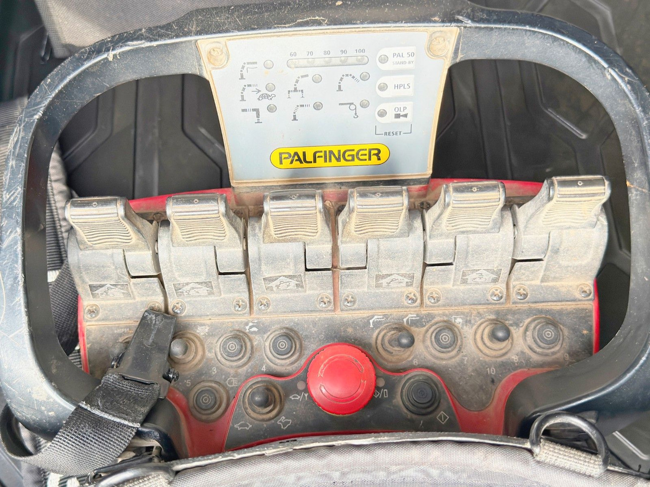 Truk jungkit Volvo FMX 460 Kipper 6,40m + PALFINGER PK 18002 EH D: gambar 14