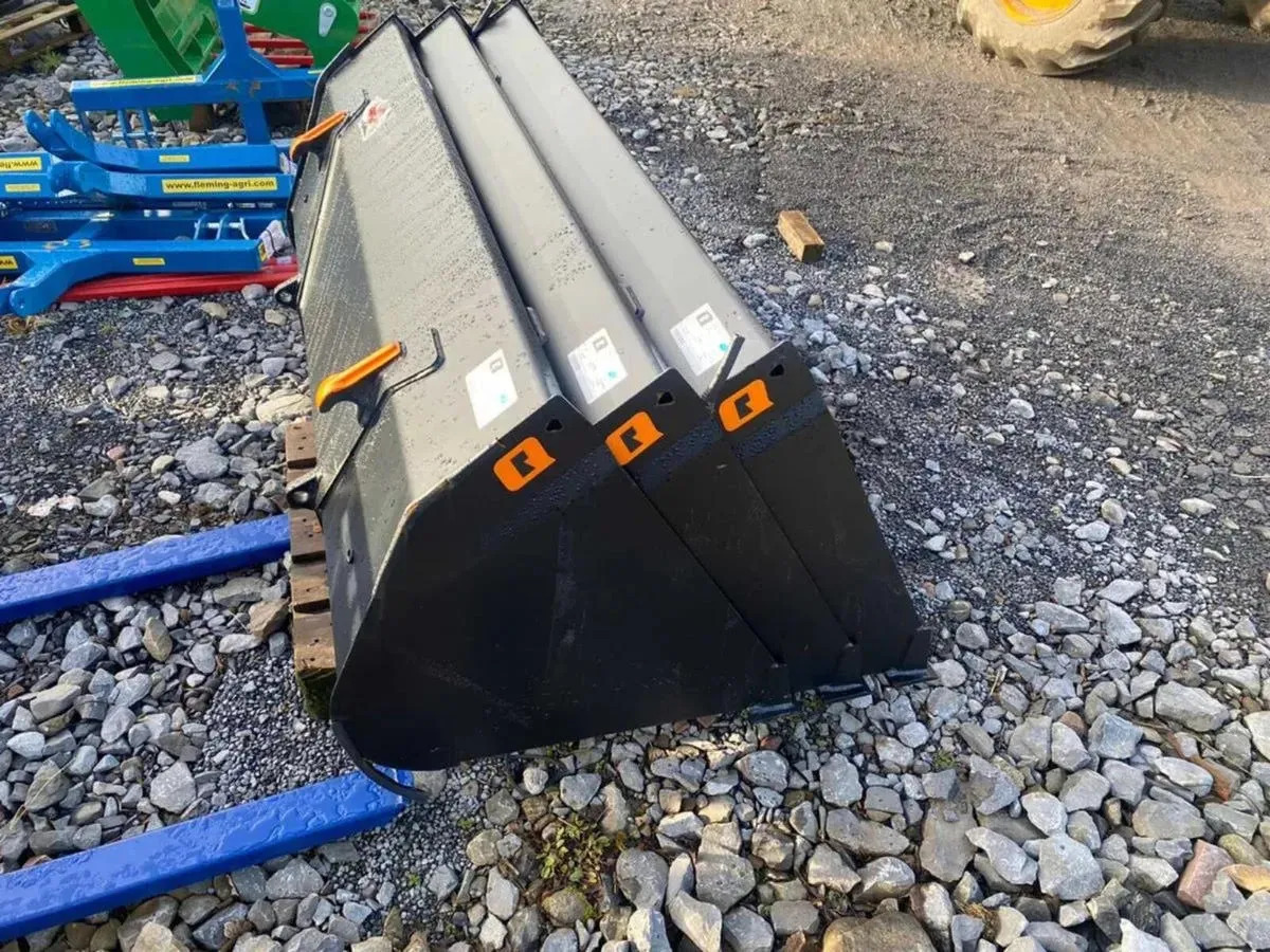 New Quickie 215gm Buckets - Ember loader: gambar 2 New Quickie 215gm Buckets - Ember loader: gambar 2