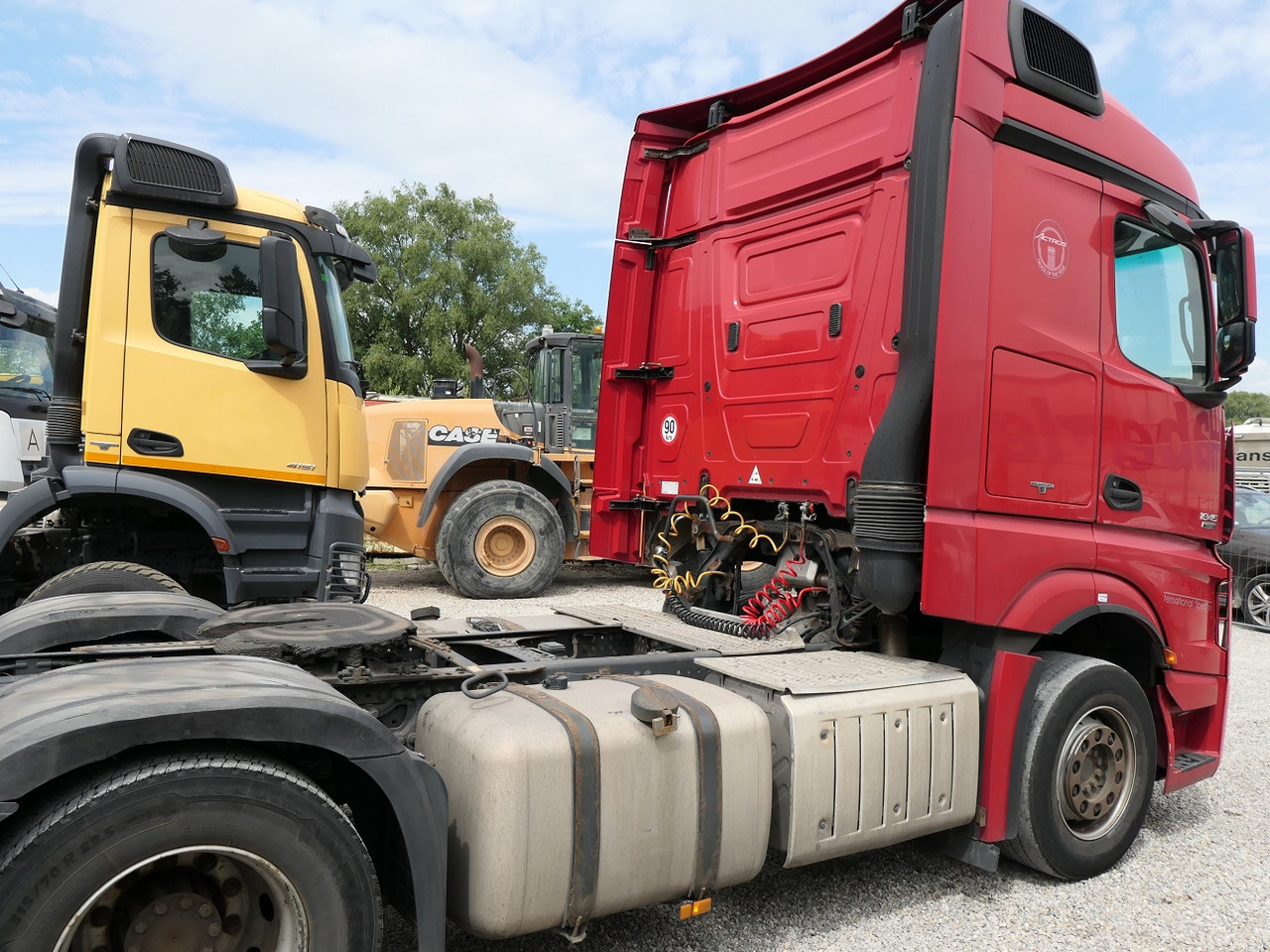 Mercedes Benz Actros 1845 - Tractor head: gambar 5 Mercedes Benz Actros 1845 - Tractor head: gambar 5