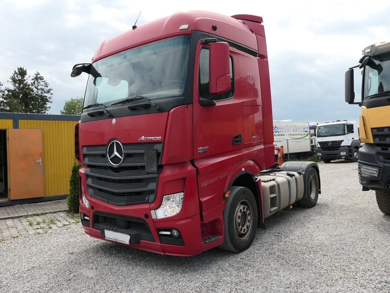 Mercedes Benz Actros 1845 - Tractor head: gambar 2 Mercedes Benz Actros 1845 - Tractor head: gambar 2