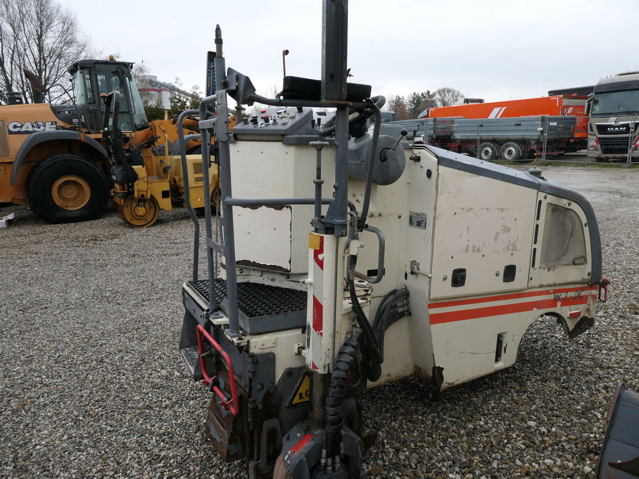 Wirtgen W 35 DC - Mesin penggilingan jalan: gambar 4 Wirtgen W 35 DC - Mesin penggilingan jalan: gambar 4