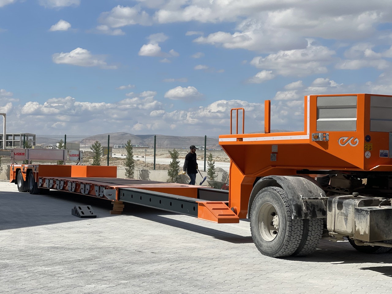 LIDER 2025 MODEL NEW LOWBOY TRAILER FROM MANUFACTURER - Semi-trailer low bed: gambar 3 LIDER 2025 MODEL NEW LOWBOY TRAILER FROM MANUFACTURER - Semi-trailer low bed: gambar 3