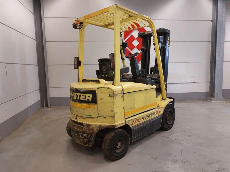 Hyster J2.50XM-717 - Forklift listrik: gambar 5 Hyster J2.50XM-717 - Forklift listrik: gambar 5