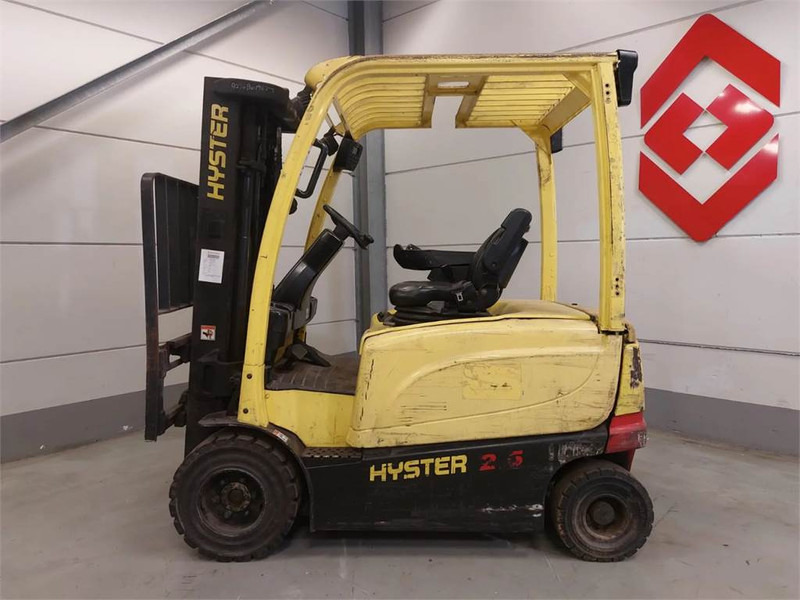 Hyster J2.5XN-717 - Forklift listrik: gambar 2 Hyster J2.5XN-717 - Forklift listrik: gambar 2