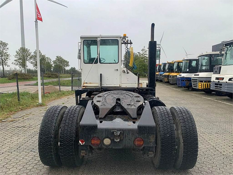 Kalmar Ottawa 50 - Traktor terminal: gambar 5 Kalmar Ottawa 50 - Traktor terminal: gambar 5
