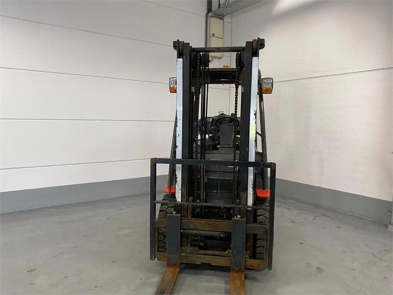 Manitou MI25G - Forklift LPG: gambar 4 Manitou MI25G - Forklift LPG: gambar 4