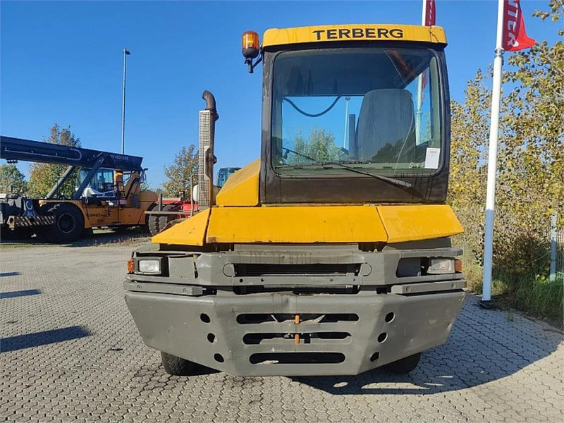 Traktor terminal Terberg RT222 4x4: gambar 7
