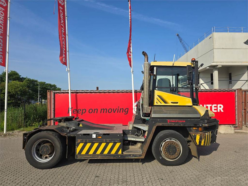 Terberg RT223 4x4 - Traktor terminal: gambar 3 Terberg RT223 4x4 - Traktor terminal: gambar 3