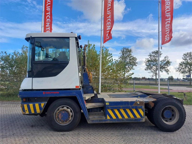 Terberg RT283 4x4 - Traktor terminal: gambar 4 Terberg RT283 4x4 - Traktor terminal: gambar 4