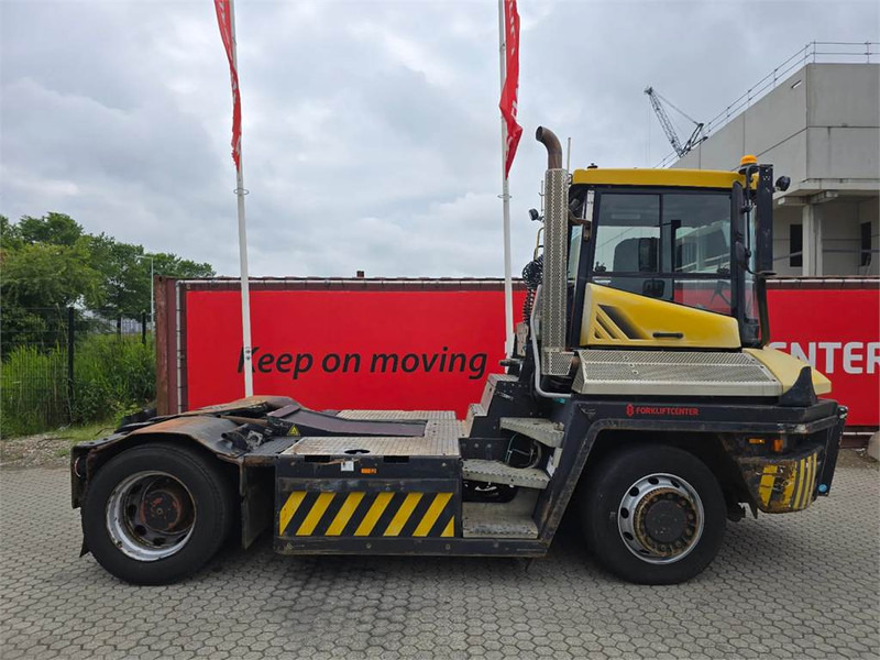 Terberg RT283 4x4 - Traktor terminal: gambar 3 Terberg RT283 4x4 - Traktor terminal: gambar 3