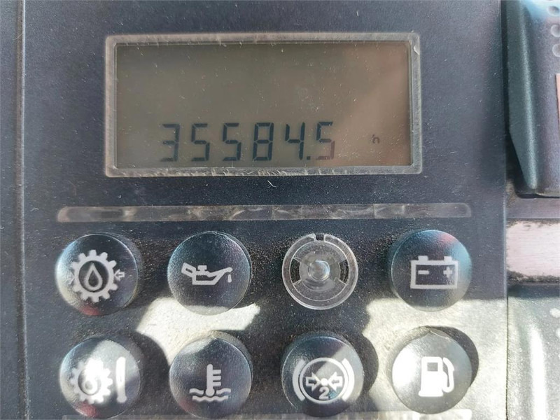 Traktor terminal Terberg YT182: gambar 17