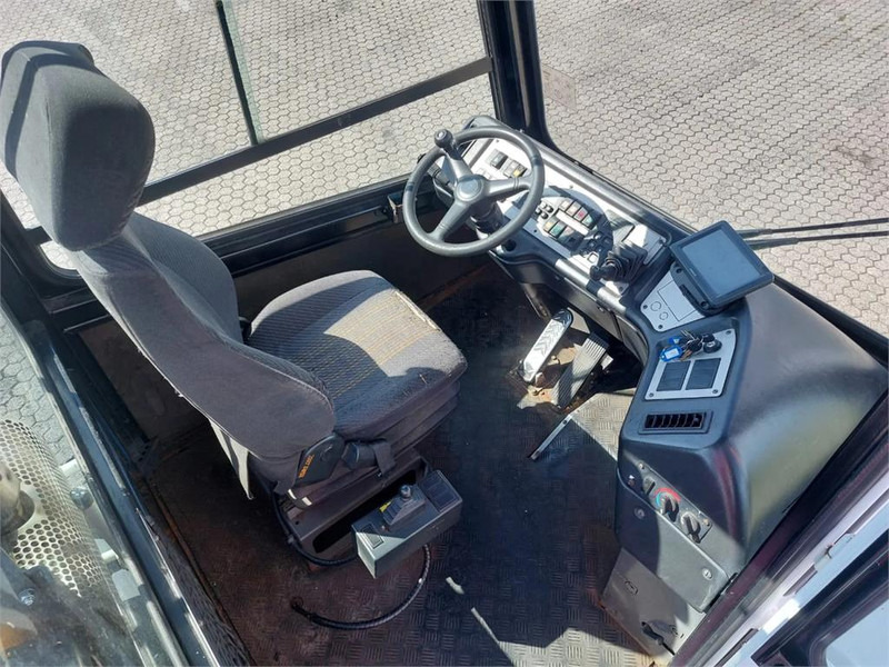 Traktor terminal Terberg YT182: gambar 15