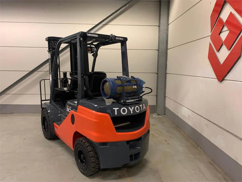 Forklift LPG Toyota 02-8FGF30: gambar 7