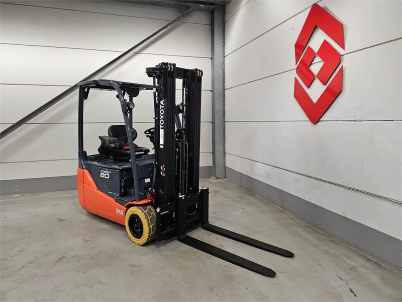 Toyota 8FBE20T - Forklift listrik: gambar 3 Toyota 8FBE20T - Forklift listrik: gambar 3