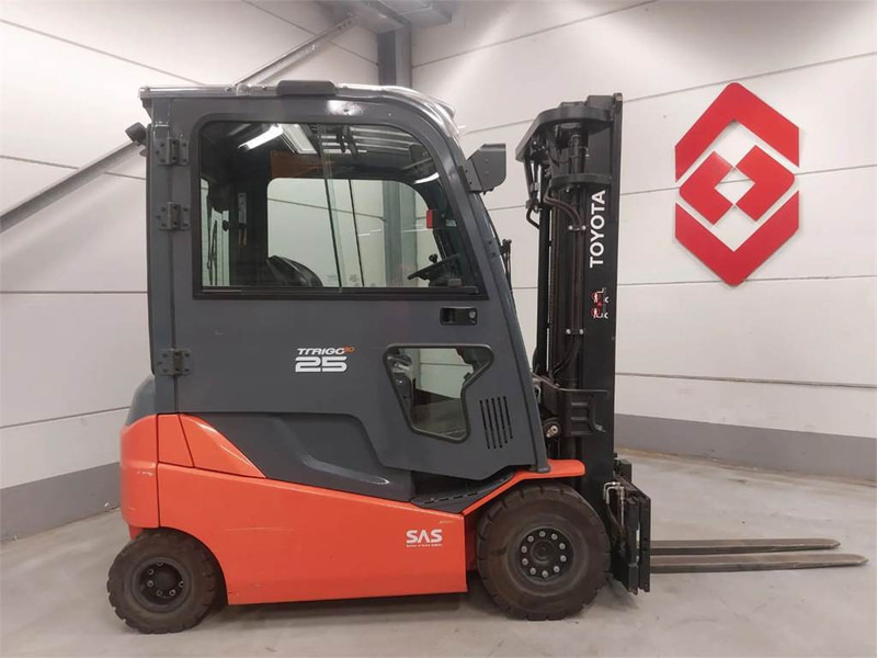 Toyota 8FBMKT25 - Forklift listrik: gambar 1 Toyota 8FBMKT25 - Forklift listrik: gambar 1