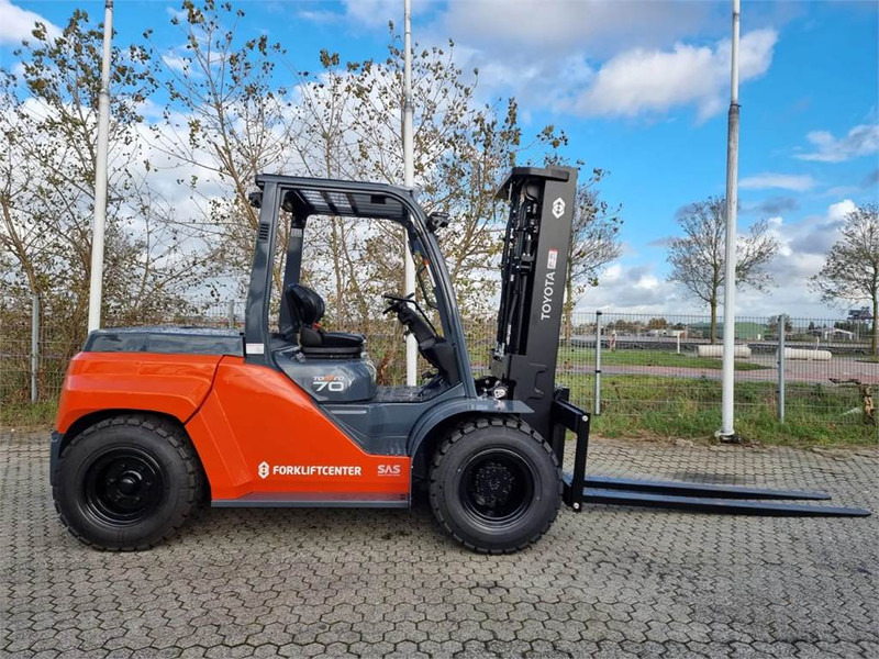 Toyota 8FD70F - Forklift diesel: gambar 1 Toyota 8FD70F - Forklift diesel: gambar 1