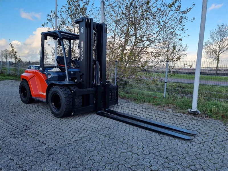 Toyota 8FD70F - Forklift diesel: gambar 3 Toyota 8FD70F - Forklift diesel: gambar 3