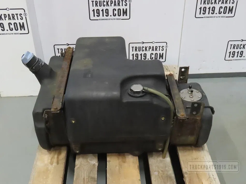 DAF 1692866 AdBlue tank - Sistem pembuangan untuk Truk: gambar 2 DAF 1692866 AdBlue tank - Sistem pembuangan untuk Truk: gambar 2