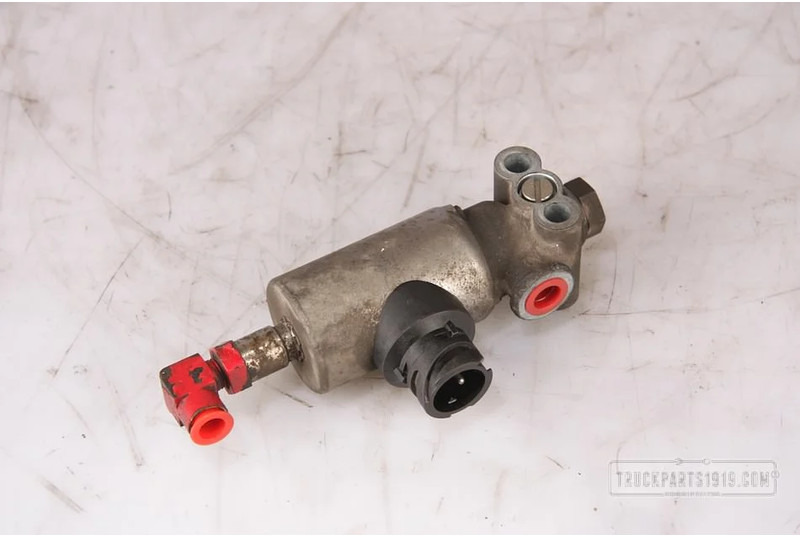 DAF Compressed Air System Magneetventiel DAF - Katup untuk Truk: gambar 1 DAF Compressed Air System Magneetventiel DAF - Katup untuk Truk: gambar 1