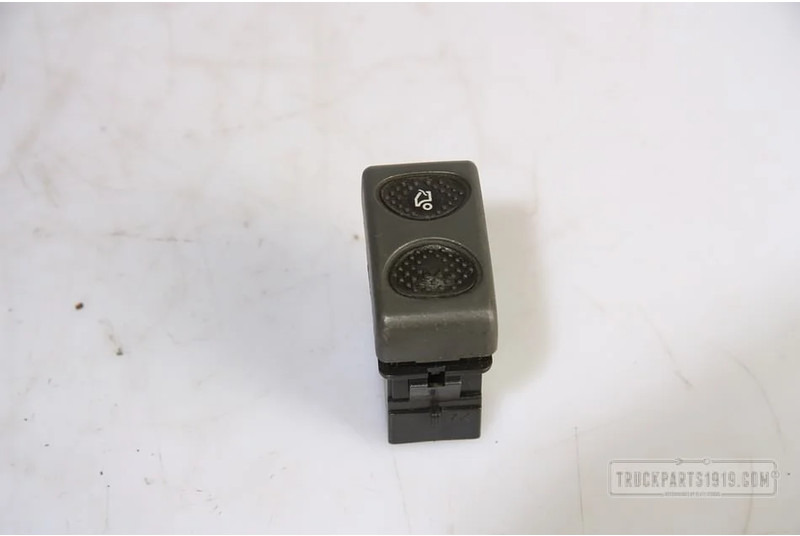 Iveco Electrical System Dakluik schakelaar - Dasbor untuk Truk: gambar 1 Iveco Electrical System Dakluik schakelaar - Dasbor untuk Truk: gambar 1