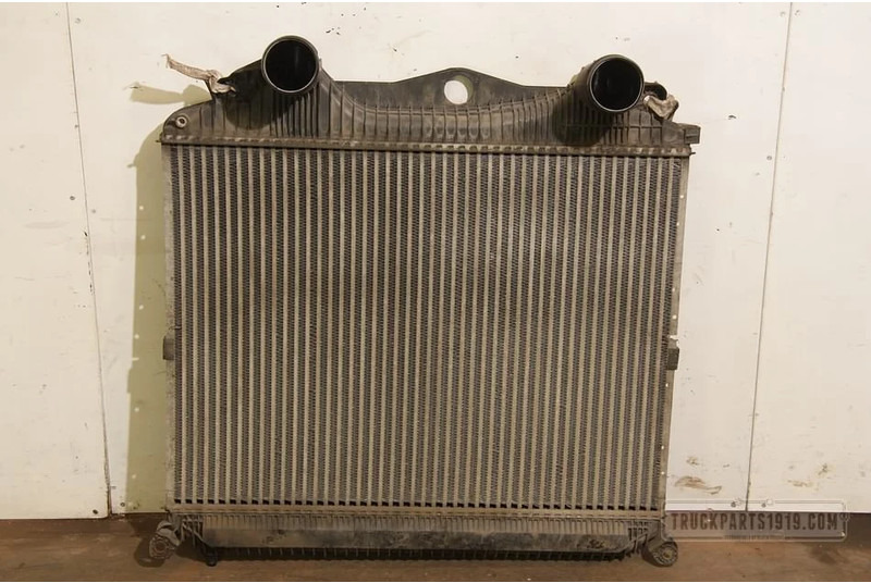 MAN TGA 81.06130-0175 Interkoeler TGA - Radiator untuk Truk: gambar 2 MAN TGA 81.06130-0175 Interkoeler TGA - Radiator untuk Truk: gambar 2