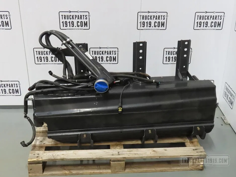 Scania 2173142 AdBlue tank - Sistem pembuangan untuk Truk: gambar 1 Scania 2173142 AdBlue tank - Sistem pembuangan untuk Truk: gambar 1