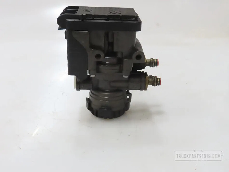 Scania 2653379 Vooras EBS modulator - Bagian Rem untuk Truk: gambar 1 Scania 2653379 Vooras EBS modulator - Bagian Rem untuk Truk: gambar 1