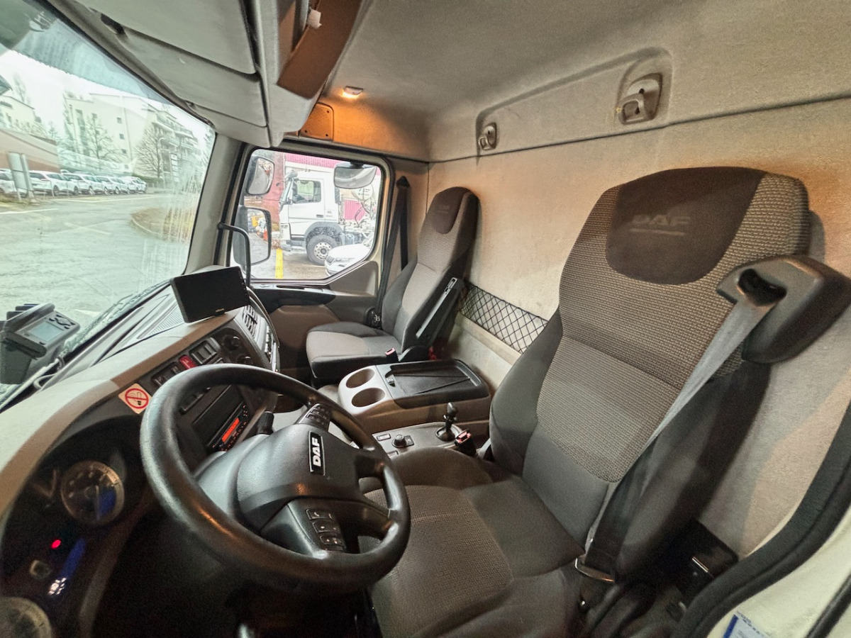DAF LF 280 - Truk berpendingin: gambar 4 DAF LF 280 - Truk berpendingin: gambar 4