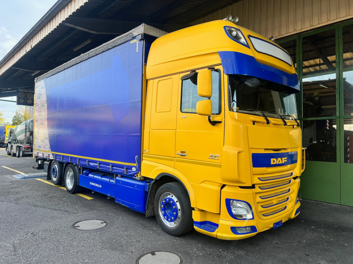 DAF XF 510 Jumbo - Truk dengan terpal samping: gambar 1 DAF XF 510 Jumbo - Truk dengan terpal samping: gambar 1