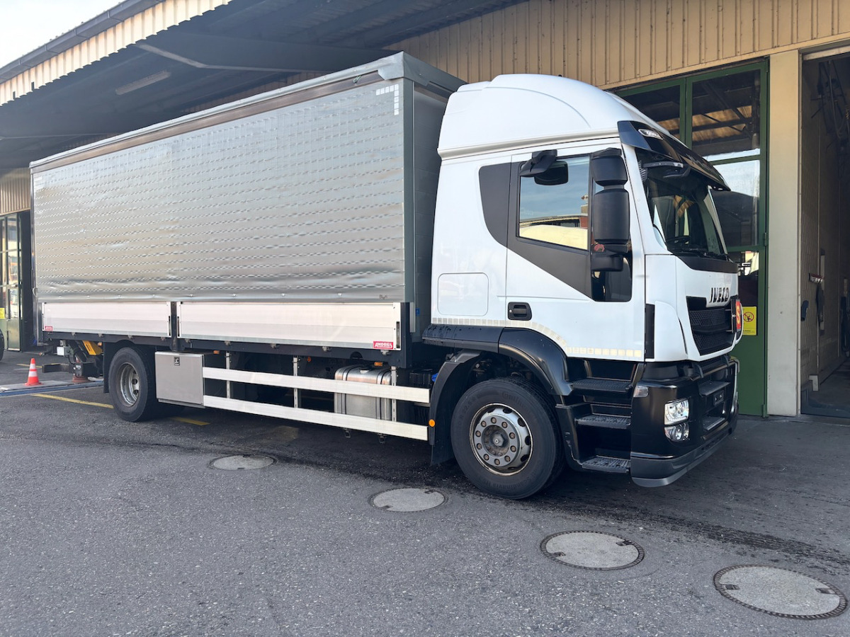 IVECO 190S40 Stralis - Truk dengan terpal samping: gambar 1 IVECO 190S40 Stralis - Truk dengan terpal samping: gambar 1