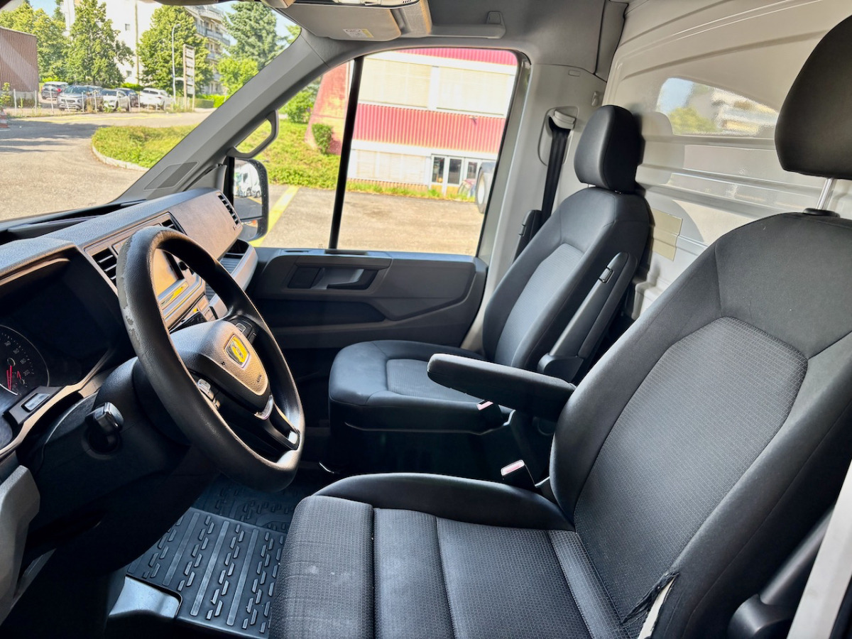 MAN TGE 3.180 - Van panel: gambar 4 MAN TGE 3.180 - Van panel: gambar 4
