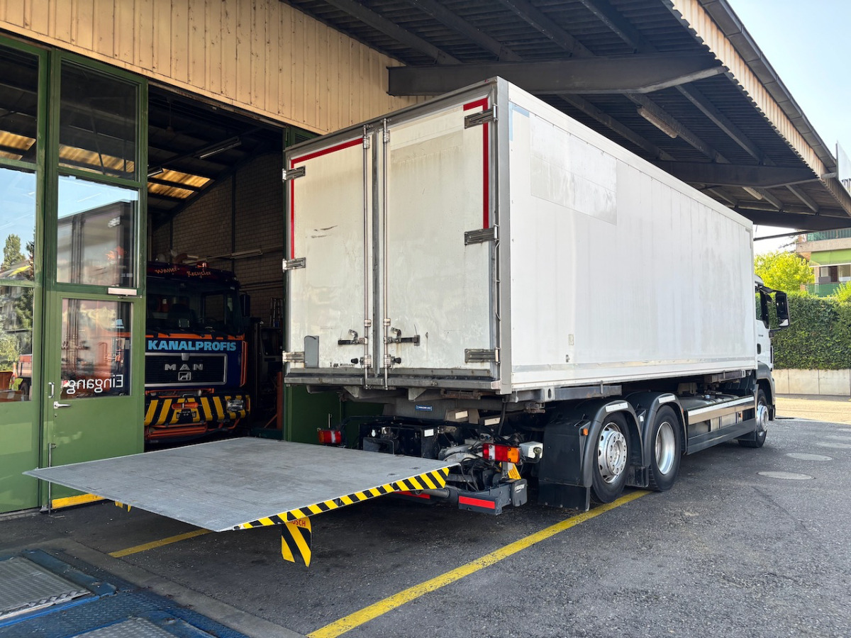 MAN TGS 26.400 ADR BDF - Pengangkut kontainer/ Container truck: gambar 5 MAN TGS 26.400 ADR BDF - Pengangkut kontainer/ Container truck: gambar 5