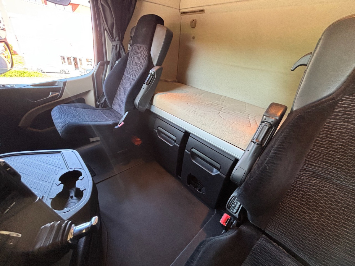 MERCEDES Actros 1848 - Truk box: gambar 5 MERCEDES Actros 1848 - Truk box: gambar 5