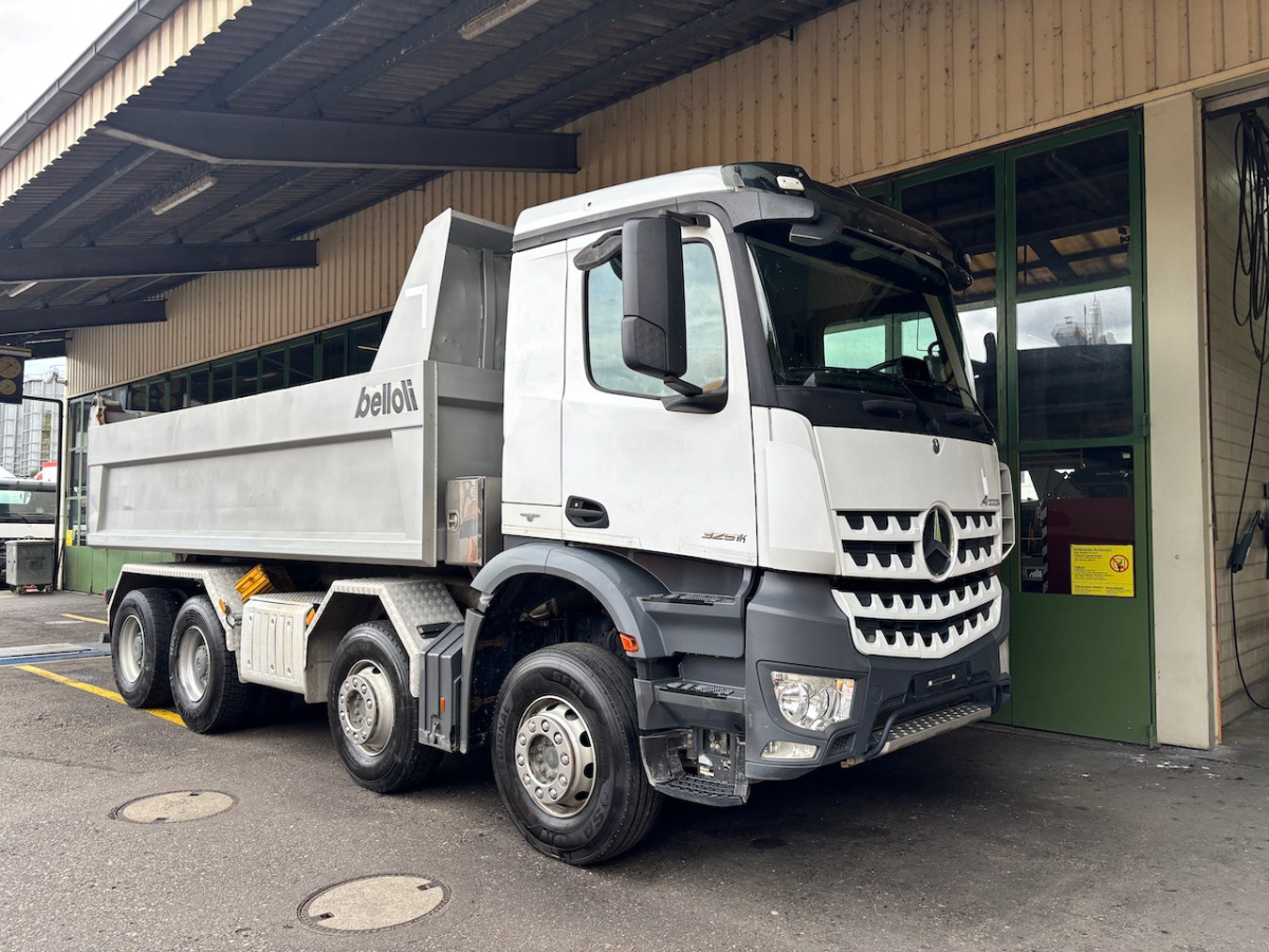 MERCEDES Arocs 3251 - Truk jungkit: gambar 1 MERCEDES Arocs 3251 - Truk jungkit: gambar 1