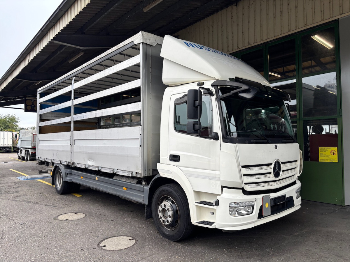MERCEDES Atego 1530 - Truk flatbed: gambar 1 MERCEDES Atego 1530 - Truk flatbed: gambar 1