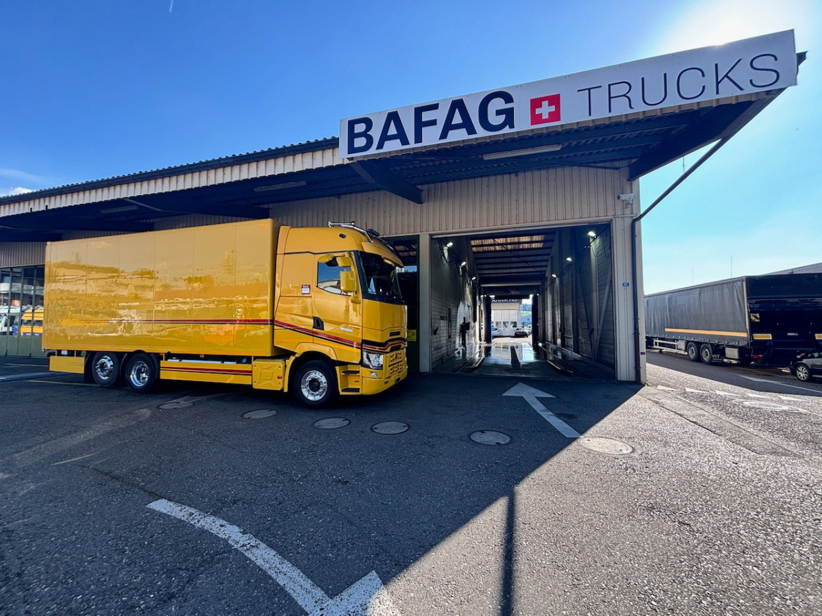 RENAULT T520 - Truk box: gambar 2 RENAULT T520 - Truk box: gambar 2