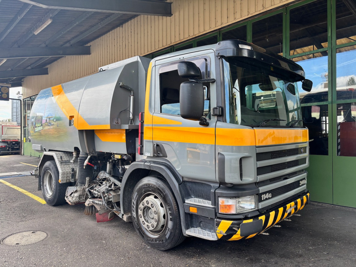 SCANIA P114 GB - Penyapu jalan: gambar 1 SCANIA P114 GB - Penyapu jalan: gambar 1
